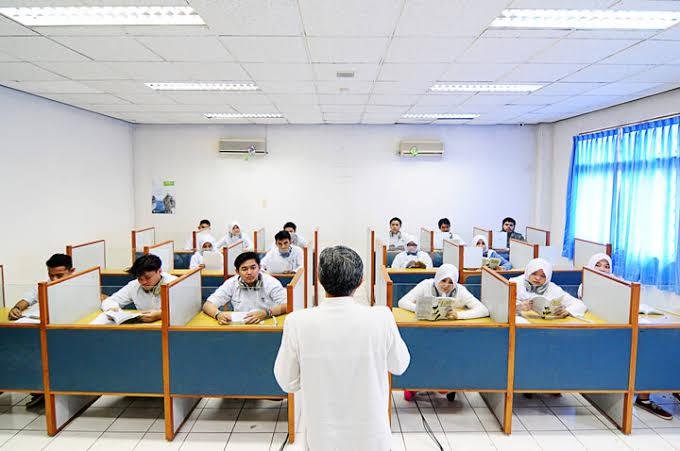 Fuad Dorong Evaluasi Penerapan Kurikulum Merdeka