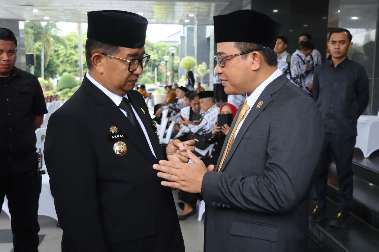 Sapto Hadiri Upacara Hari Guru Nasional 2024