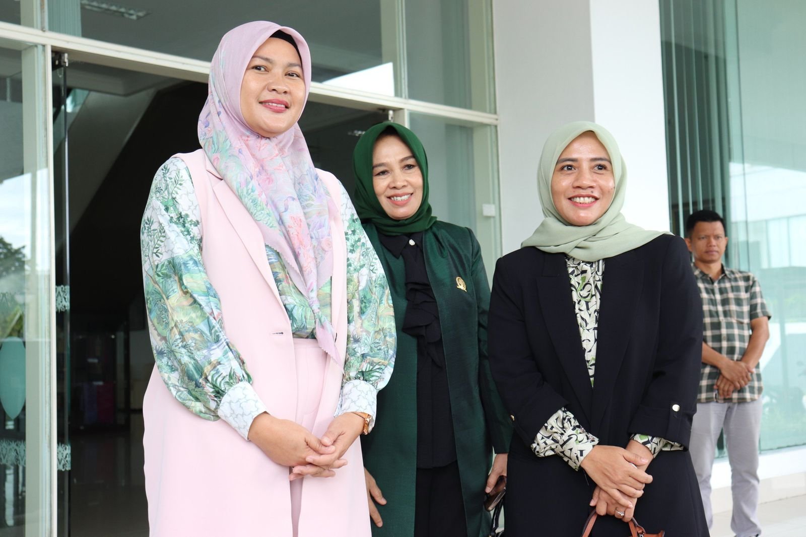 Yenni Eviliana Sambut Rombongan Komisi IX DPR RI