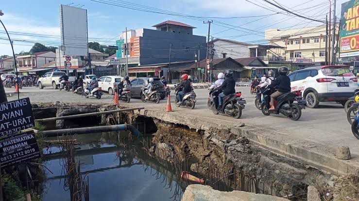 Perbaikan Drainase Sebabkan Kemacetan, DPRD Kaltim : Harap Bersabar