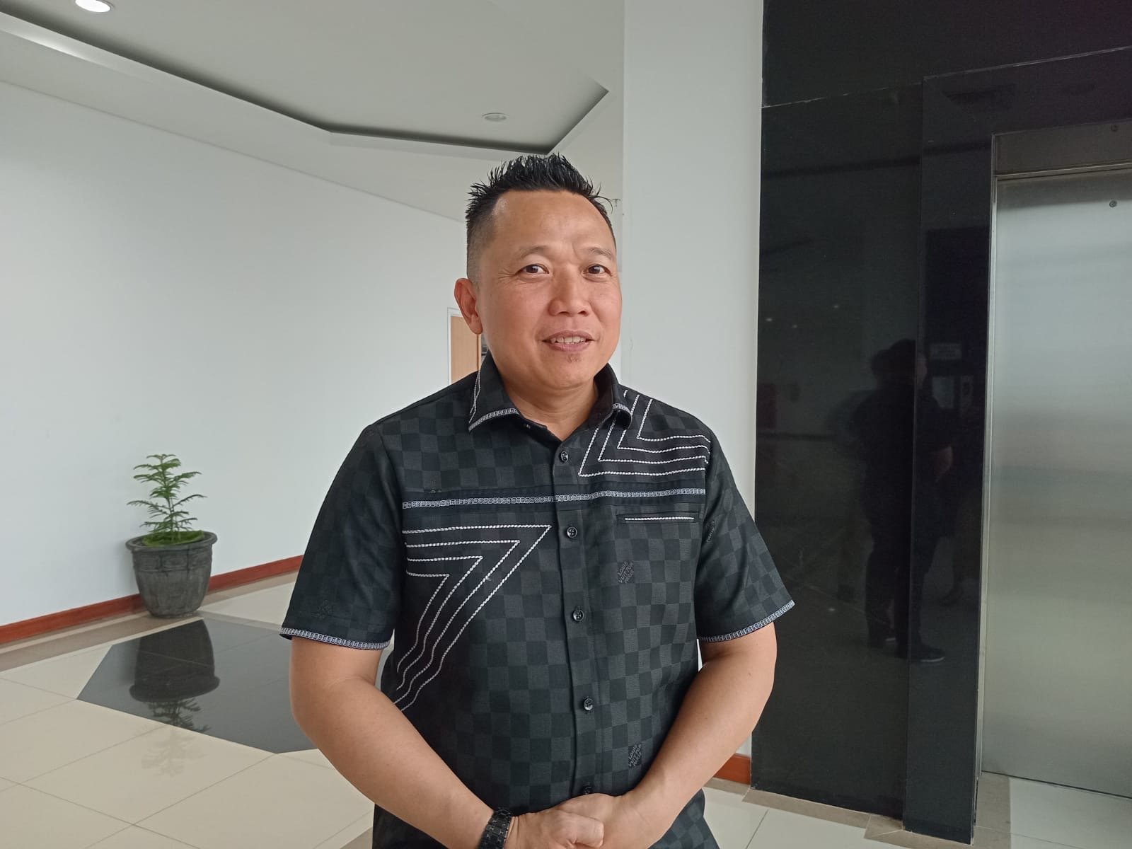Komisi III Lakukan Percepatan Pembangunan Jalan Alternatif Menuju Bandara APT Pranoto