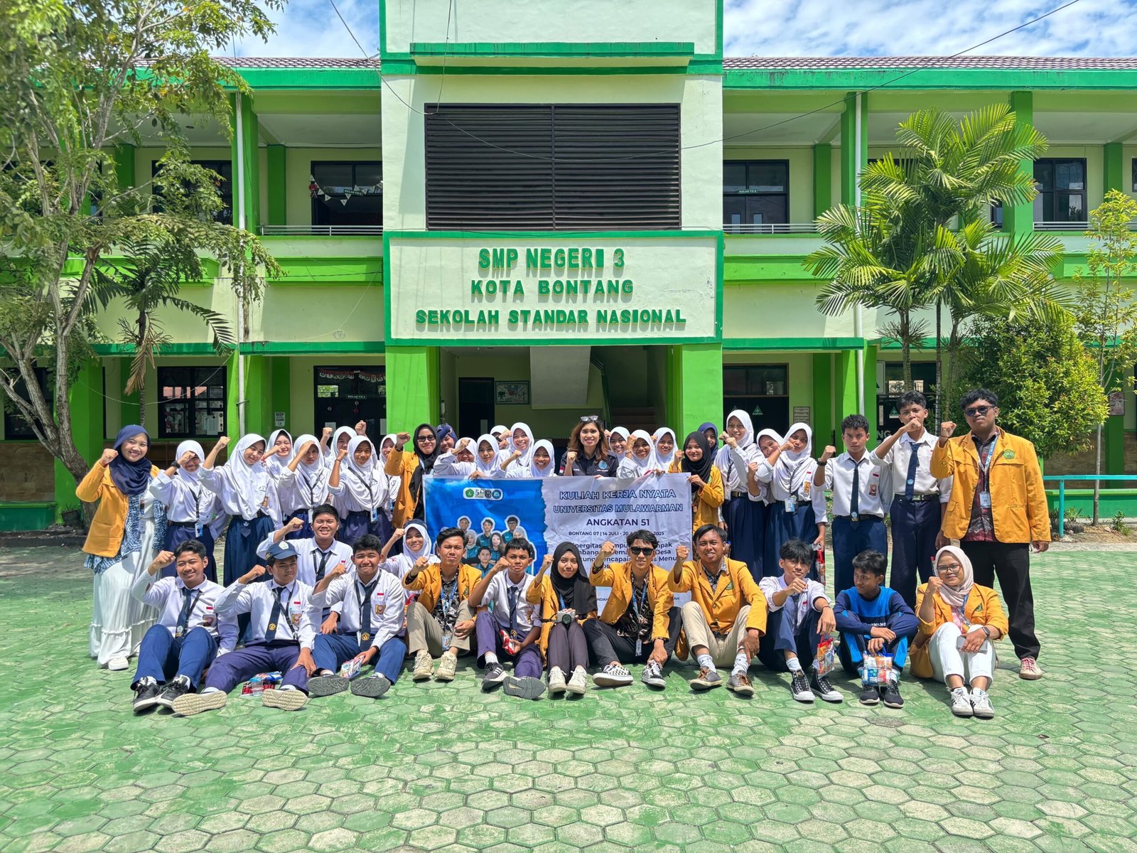Cegah Penyalahgunaan Narkoba, Mahasiswa KKN Unmul Sosialisasi di SMP Negeri 3 Bontang Selatan